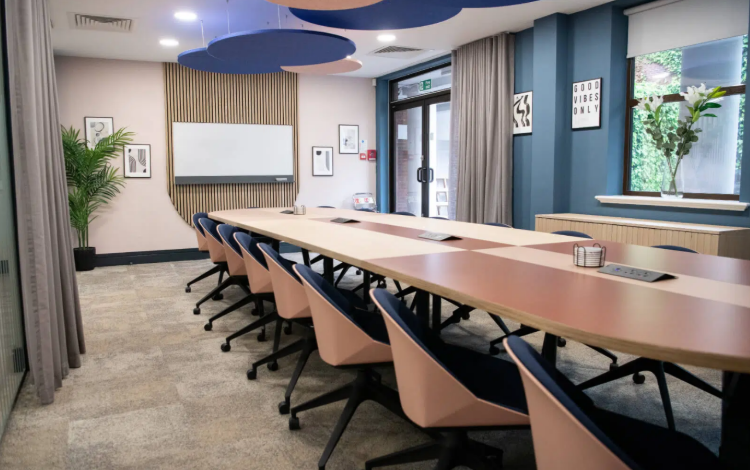 The Shift Towards Flexible Work Environments in the UK